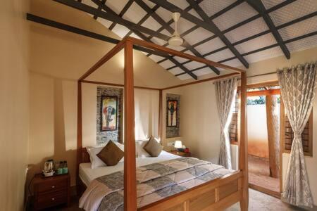 Golden Radiance Airyaman Spa & Pool Villa Breakfast & Spa Included Mysore Exterior foto